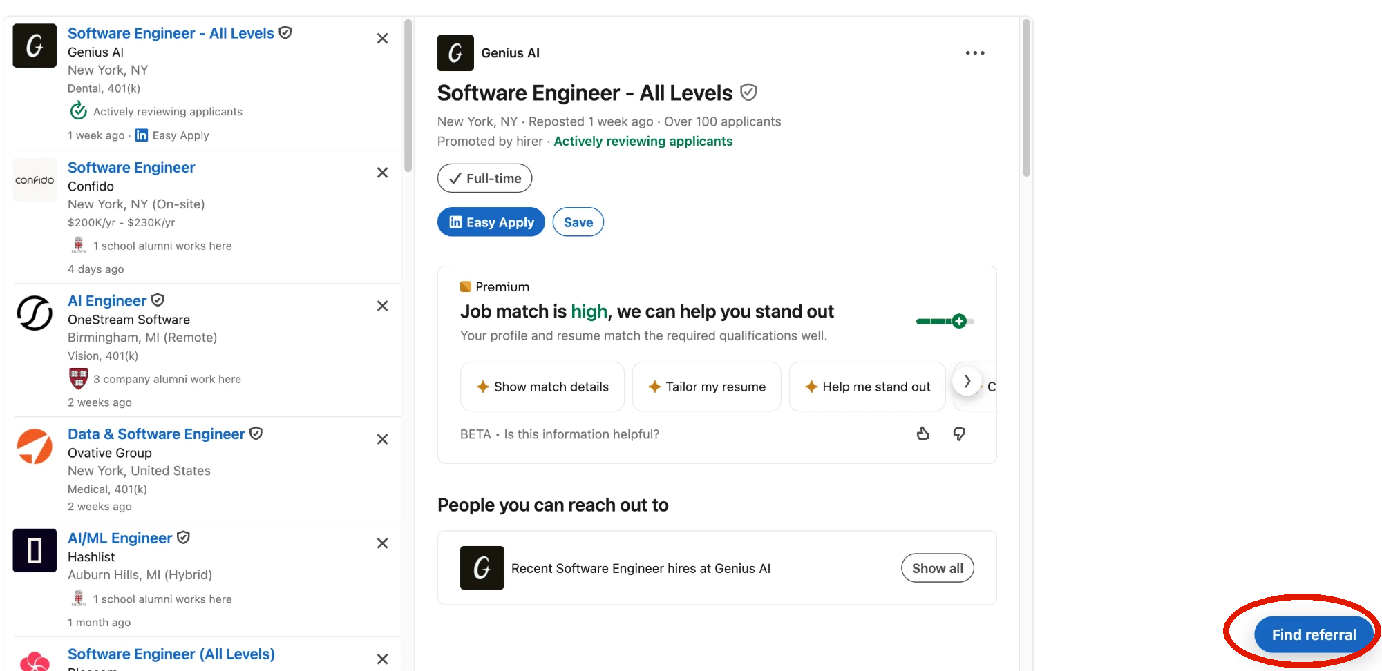 LinkedIn 职位页右下角的 Find referral 按钮
